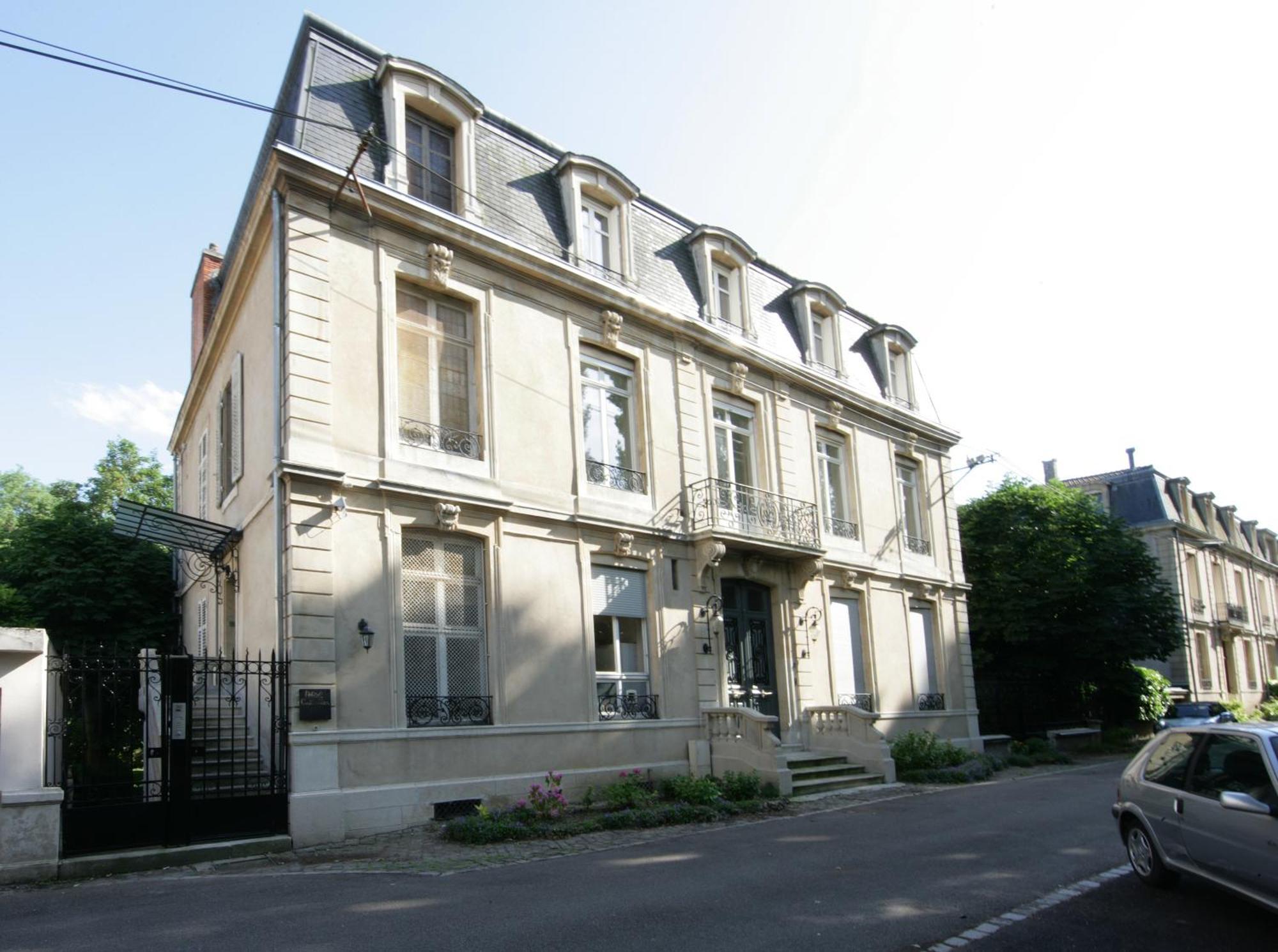 L'Hotel Particulier - Appartements D'Hotes Nancy Luaran gambar